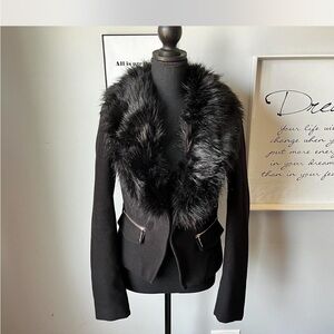 Guess fur jacket size medium, fur can come off too